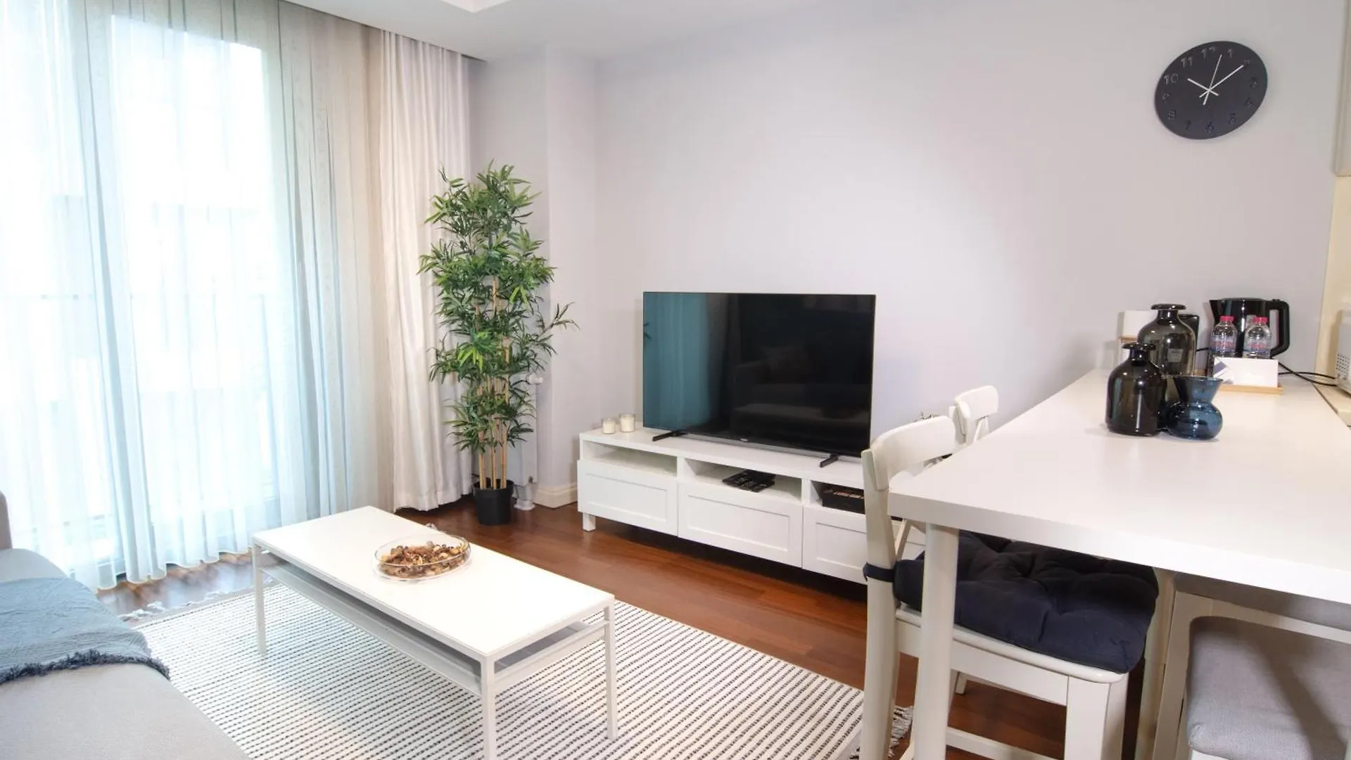Modern & Cozy 1Bdr In Vibrant Beyolu Apartment Istanbul
