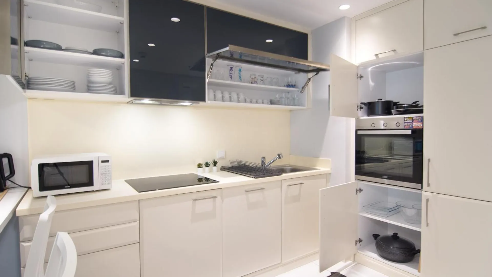 Modern & Cozy 1Bdr In Vibrant Beyolu Apartment Istanbul Turkey
