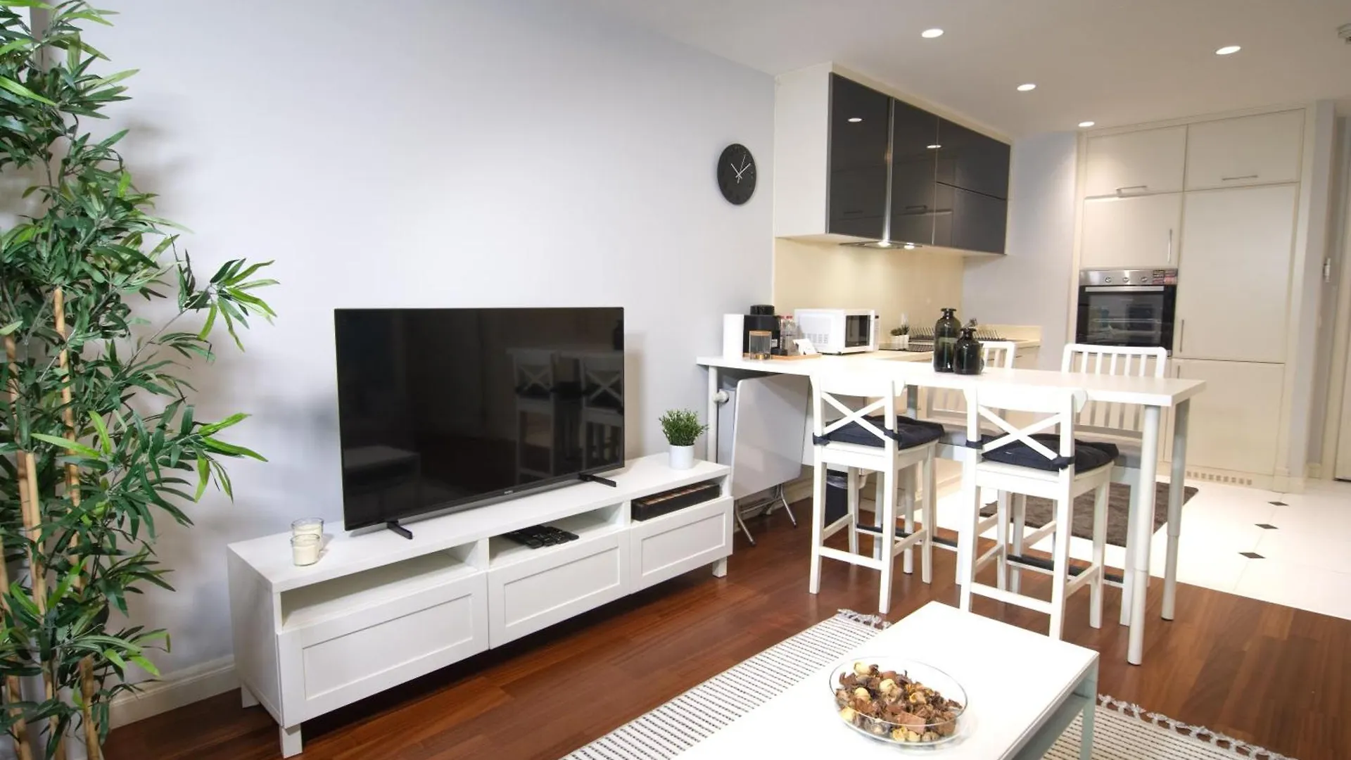Modern & Cozy 1Bdr In Vibrant Beyolu Apartment Istanbul